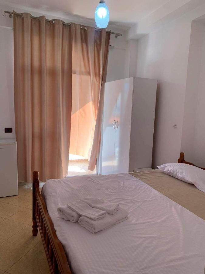 Elio'S Room Durrës Extérieur photo