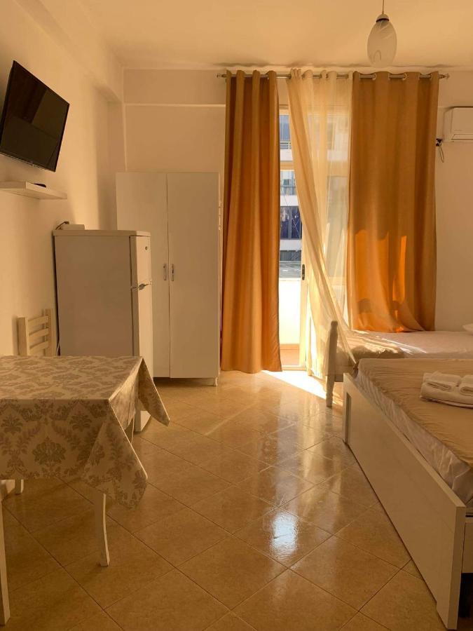 Elio'S Room Durrës Extérieur photo