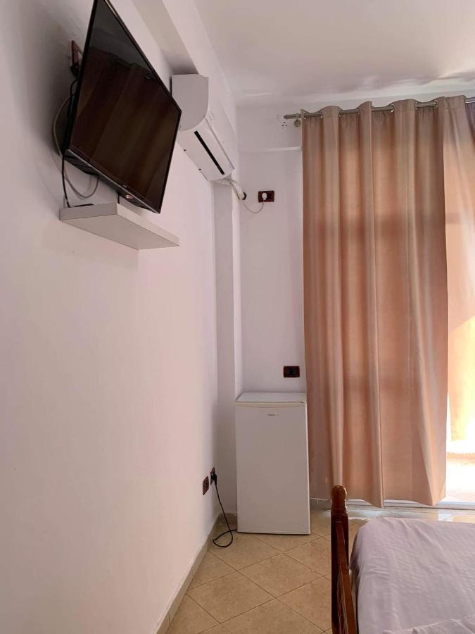 Elio'S Room Durrës Extérieur photo