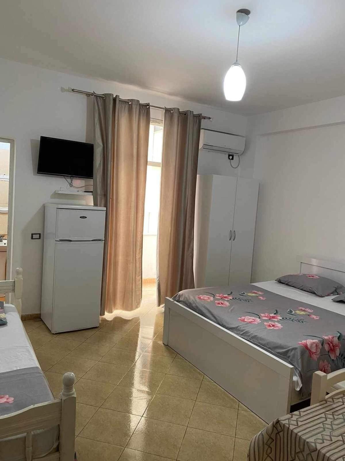 Elio'S Room Durrës Extérieur photo