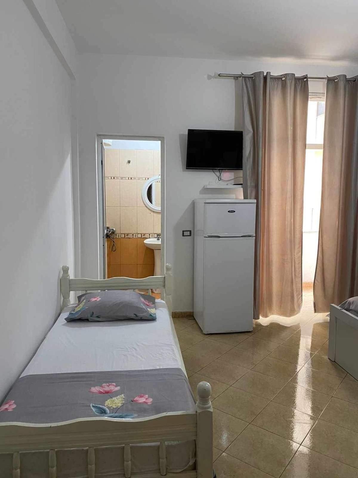 Elio'S Room Durrës Extérieur photo