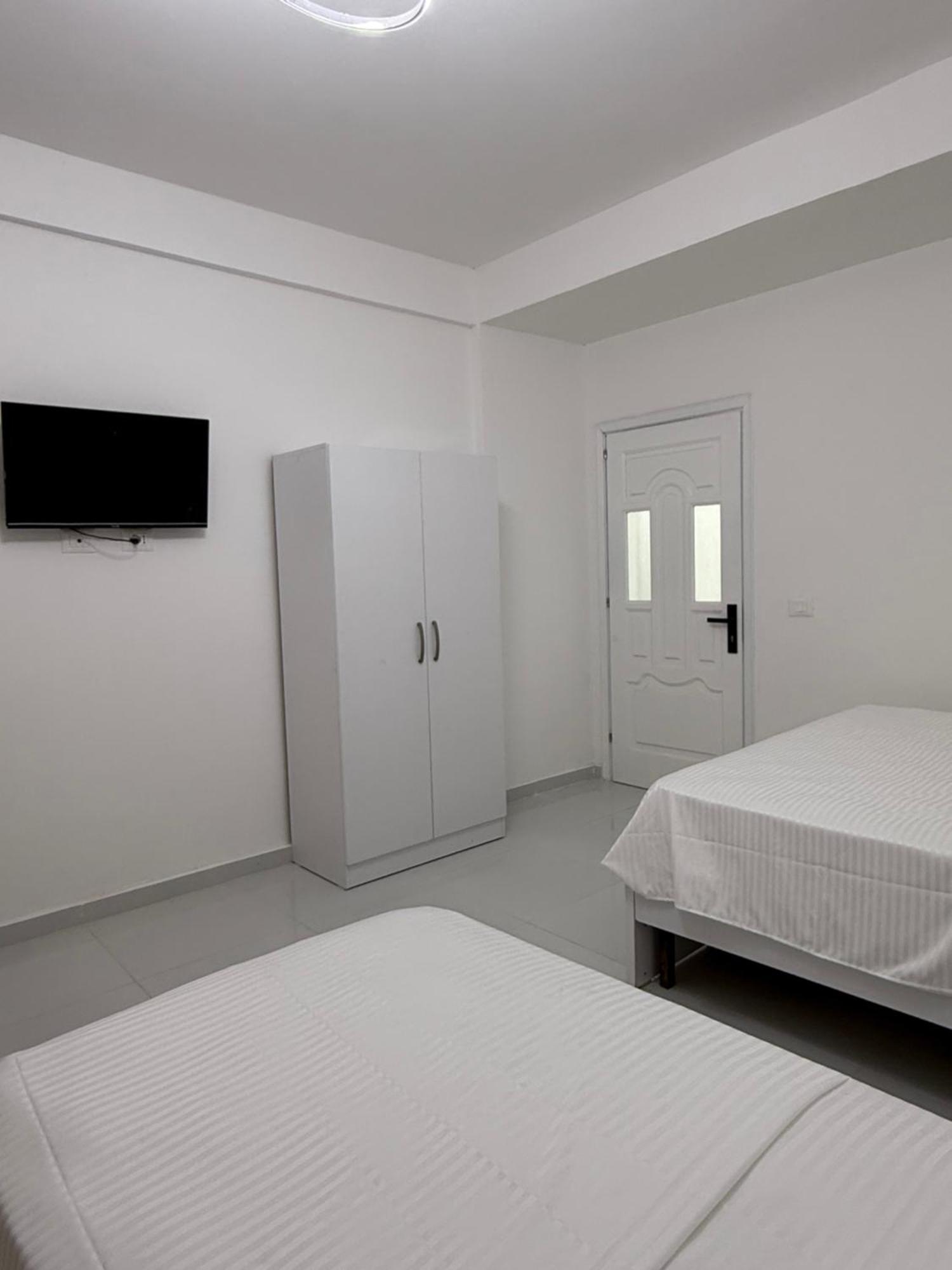 Elio'S Room Durrës Extérieur photo