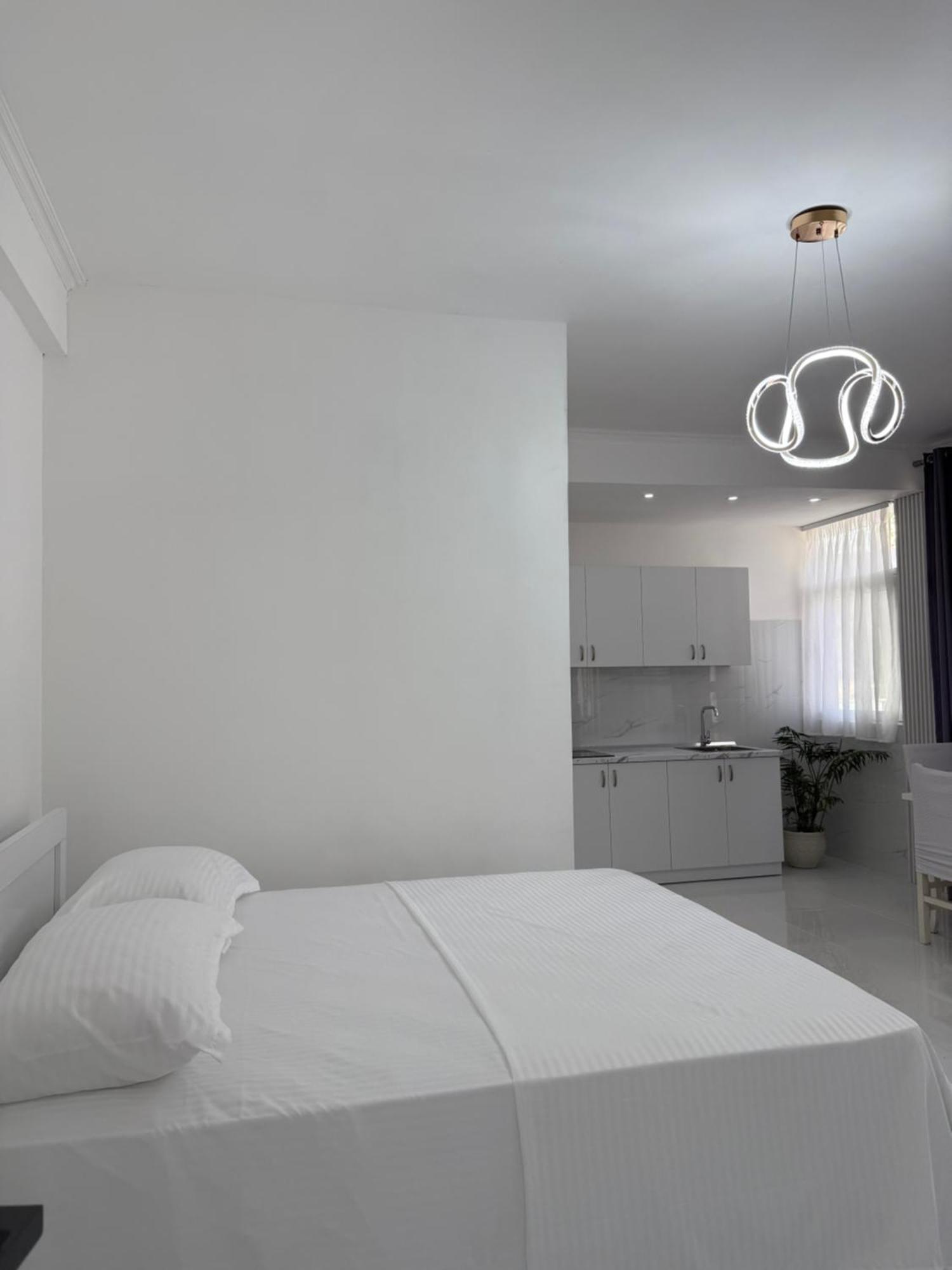 Elio'S Room Durrës Extérieur photo