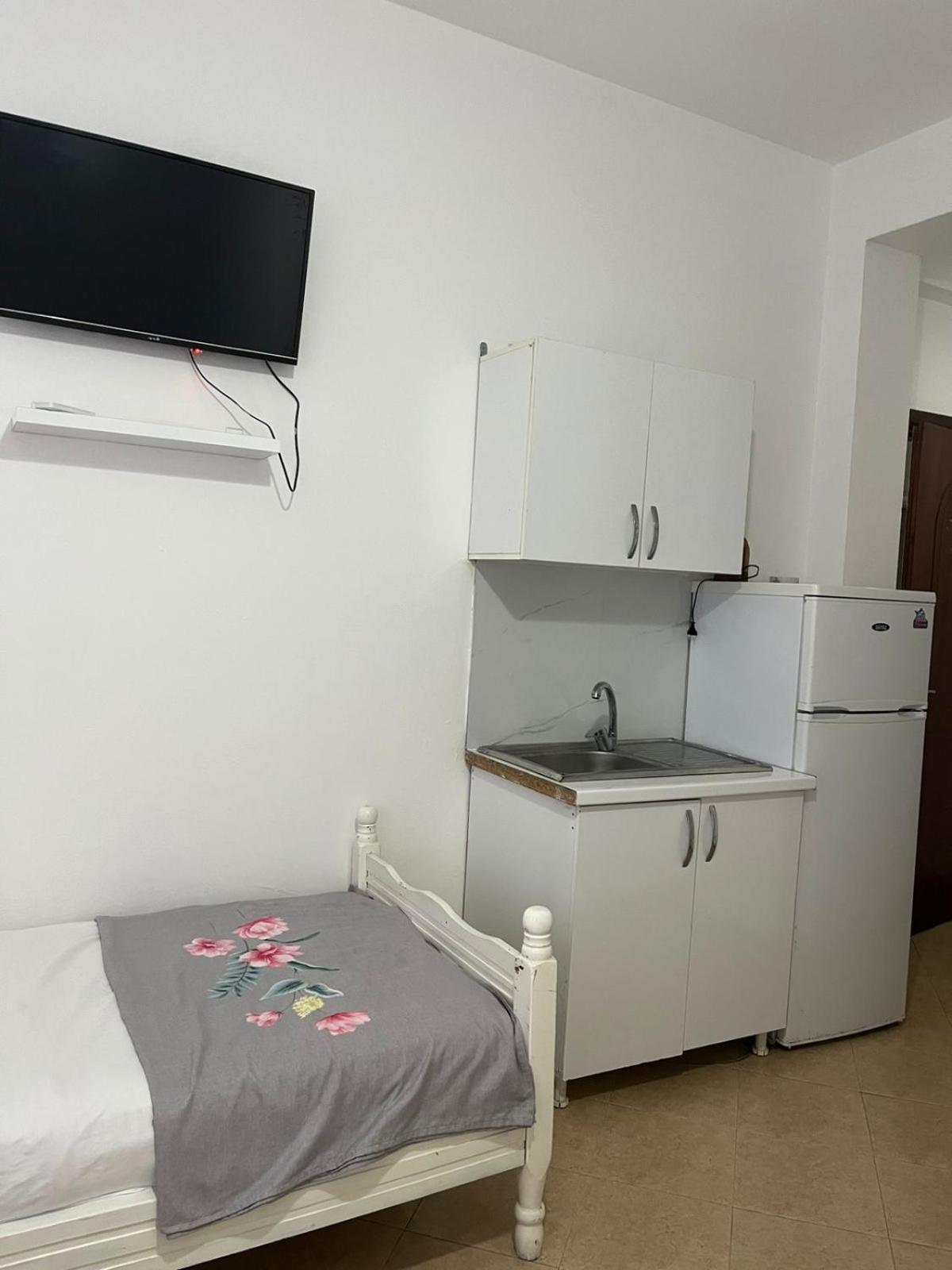 Elio'S Room Durrës Extérieur photo